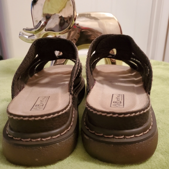 Slides/Sandals - Picture 3 of 5